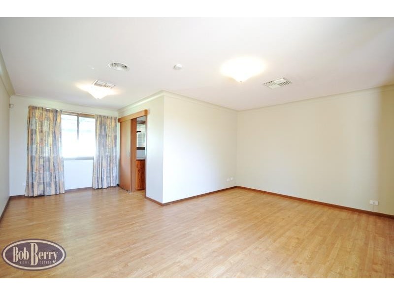 36 Royal Pde, Dubbo NSW 2830