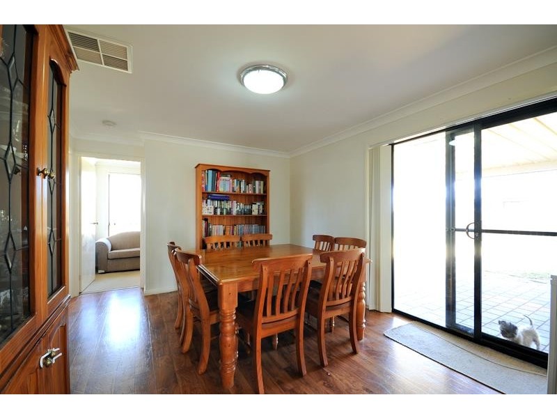 27 Arthur Summons St, Dubbo NSW 2830