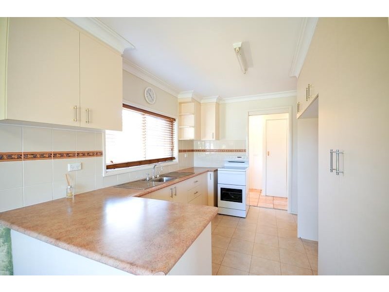 52 Corbett Ave, Dubbo NSW 2830