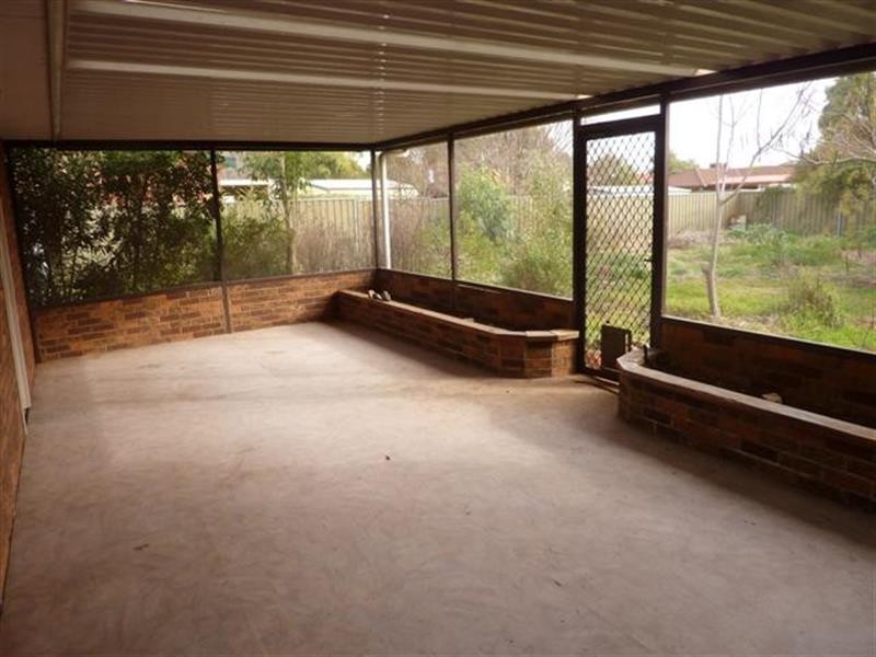 5 Light Pl, Dubbo NSW 2830