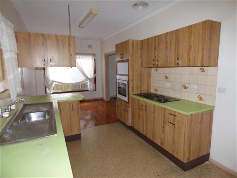 16 Crown  St, Dubbo NSW 2830
