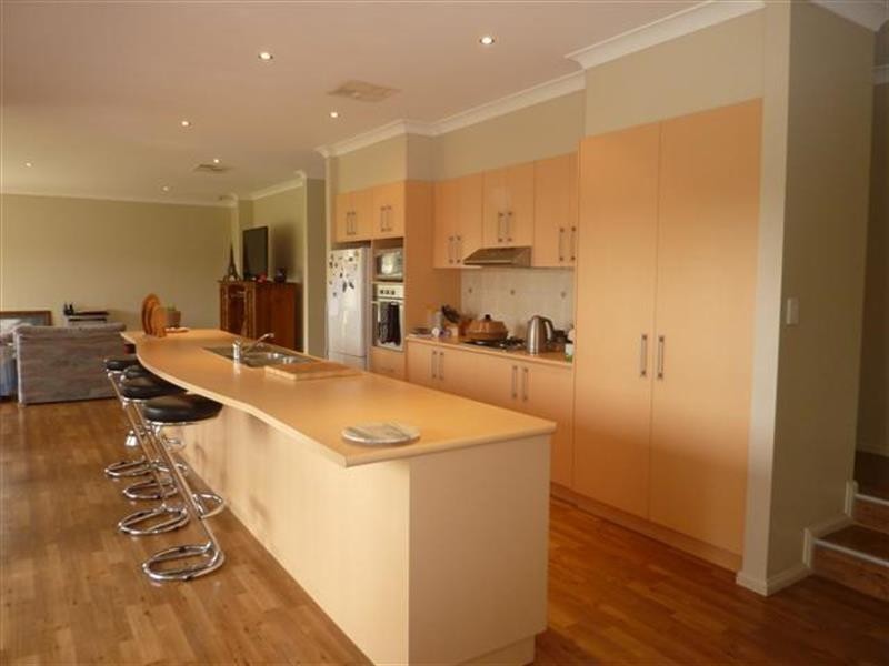 13 Carnoustie Dr, Dubbo NSW 2830