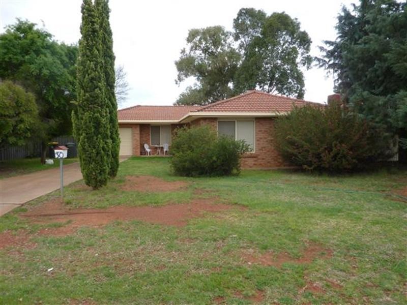 30 Davidson  Dr, Dubbo NSW 2830
