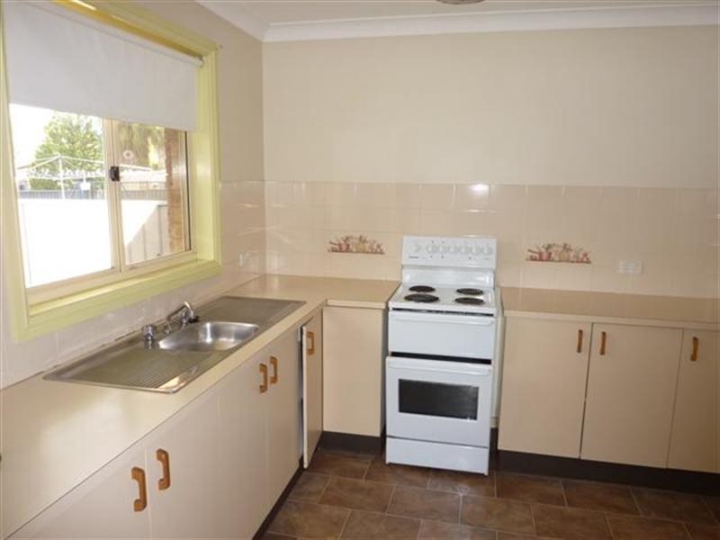 30 Davidson  Dr, Dubbo NSW 2830