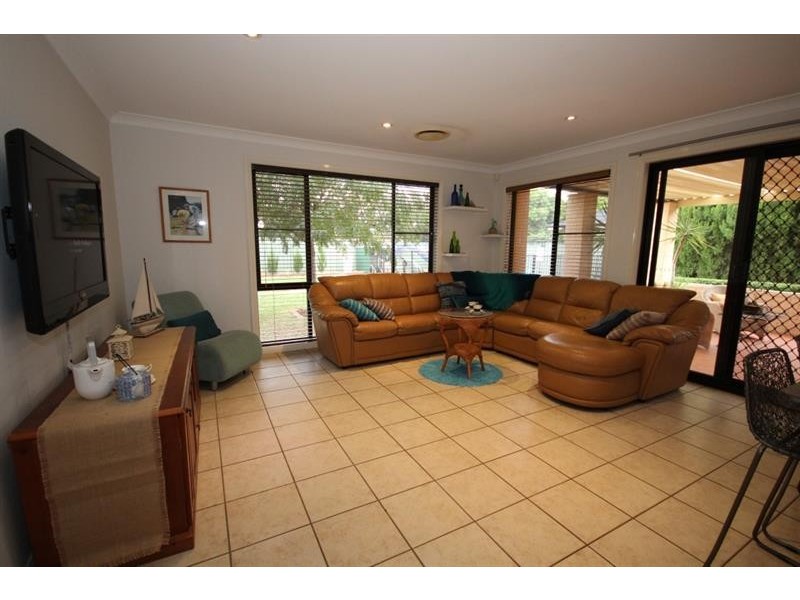 44 Castlereagh Ave, Dubbo NSW 2830