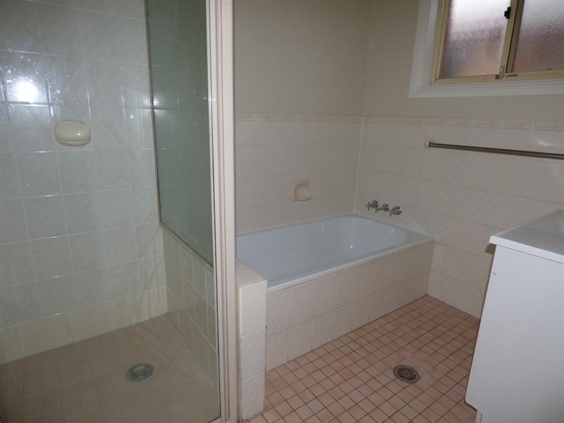 30 Davidson  Dr, Dubbo NSW 2830
