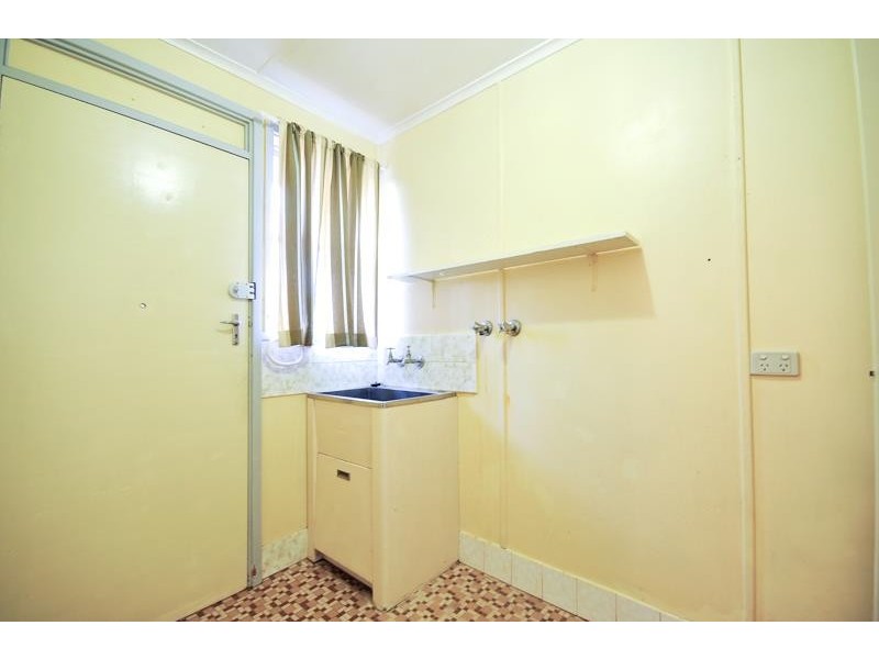 14 Caroline St, Dubbo NSW 2830