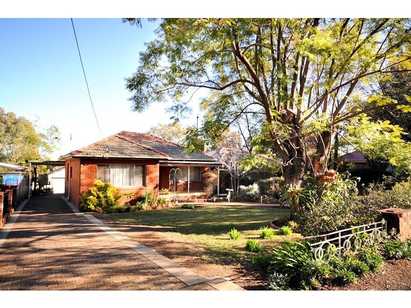 285 Fitzroy St, Dubbo NSW 2830