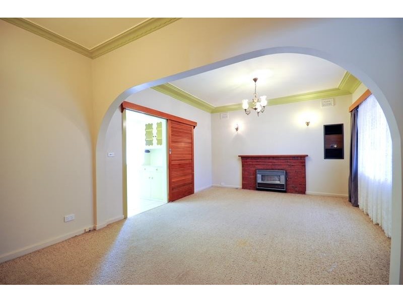 285 Fitzroy St, Dubbo NSW 2830