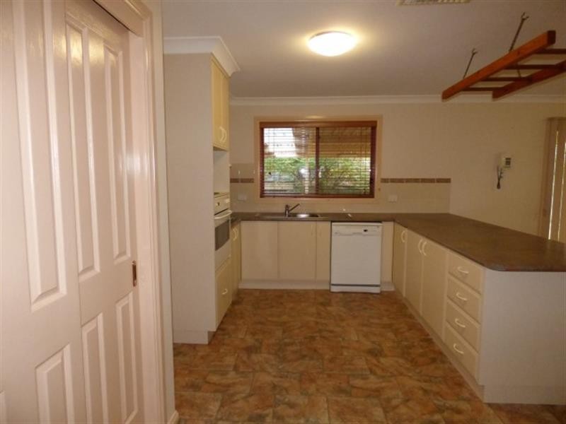 3 Huntingdale Cl, Dubbo NSW 2830