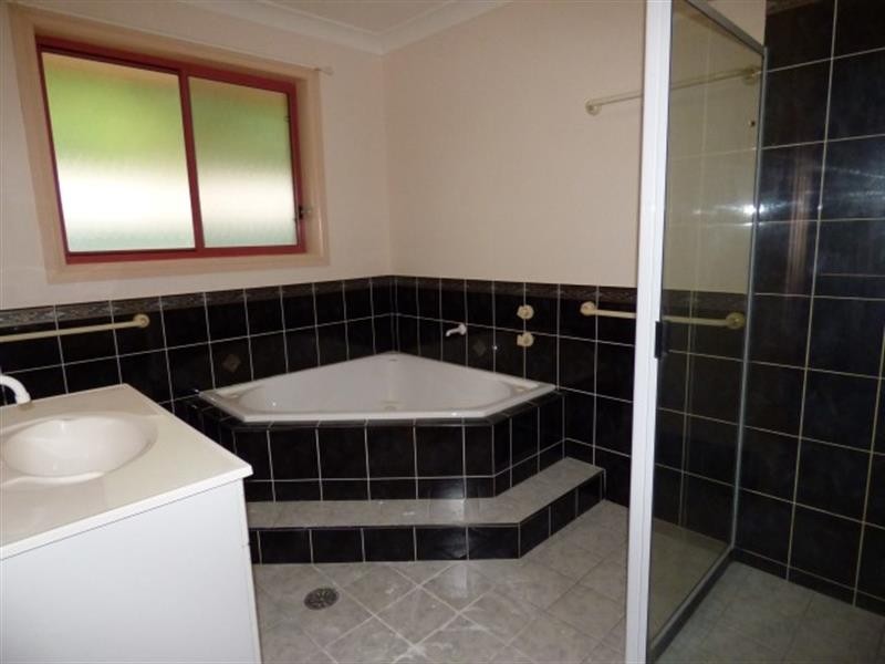 3 Huntingdale Cl, Dubbo NSW 2830