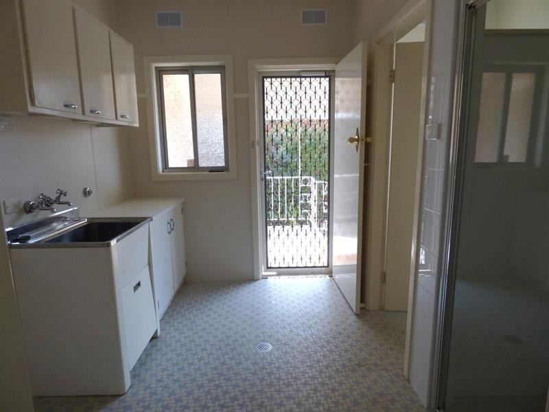 60 Taylor St, Dubbo NSW 2830