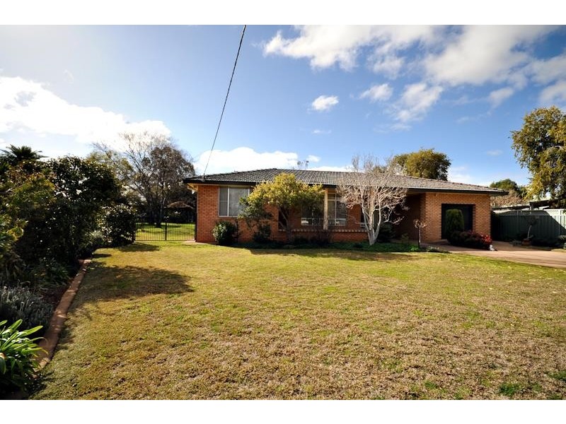 1 Gillis St, Dubbo NSW 2830
