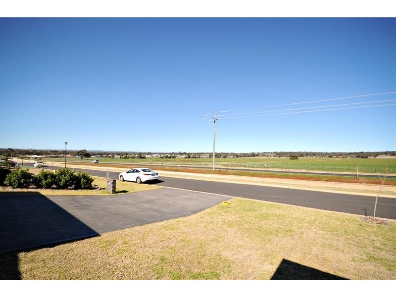 14 Lilydale Tce, Dubbo NSW 2830