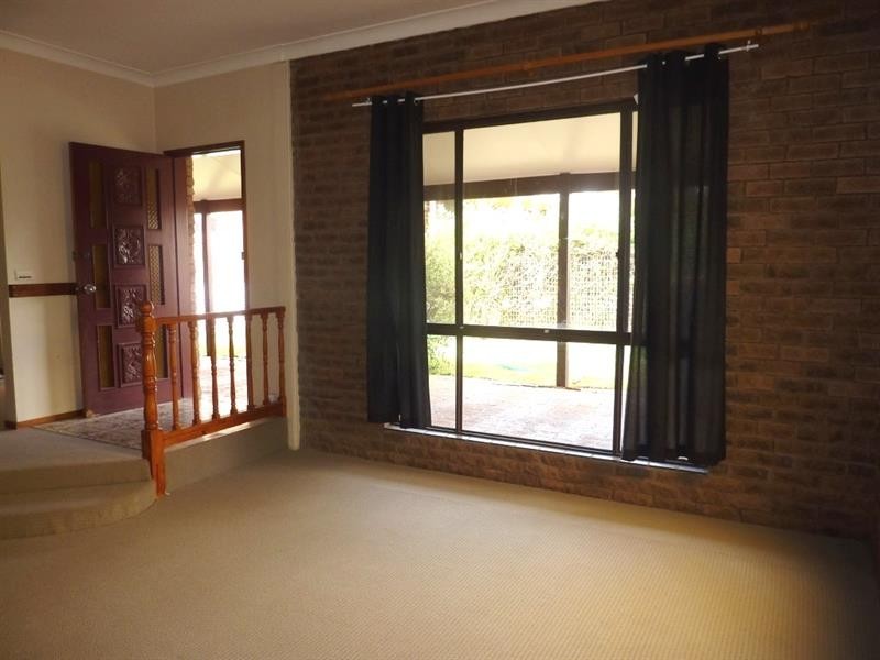 2 Birch Ave, Dubbo NSW 2830