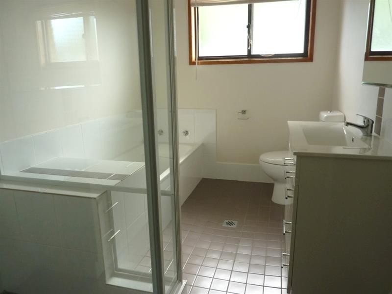 2 Birch Ave, Dubbo NSW 2830