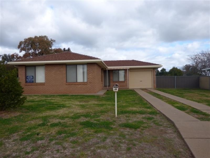 22 Flinders Cl, Dubbo NSW 2830