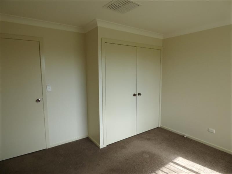22 Flinders Cl, Dubbo NSW 2830