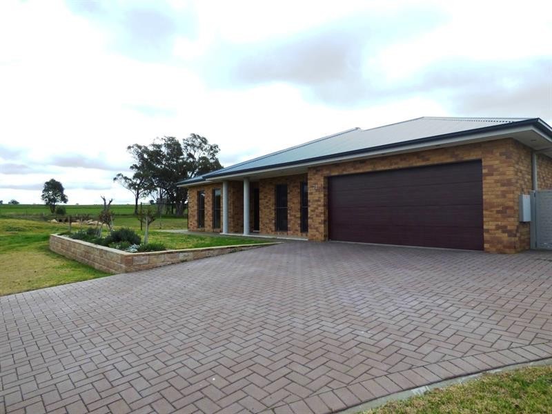 21 Merion Way, Dubbo NSW 2830
