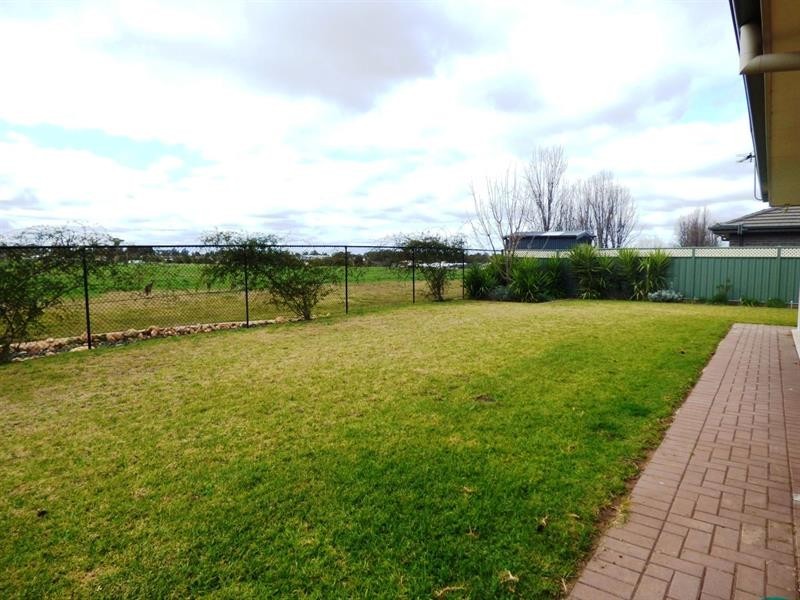 21 Merion Way, Dubbo NSW 2830