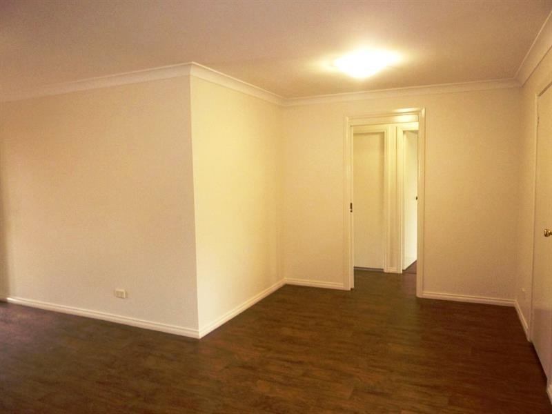 2/1 Light Pl, Dubbo NSW 2830