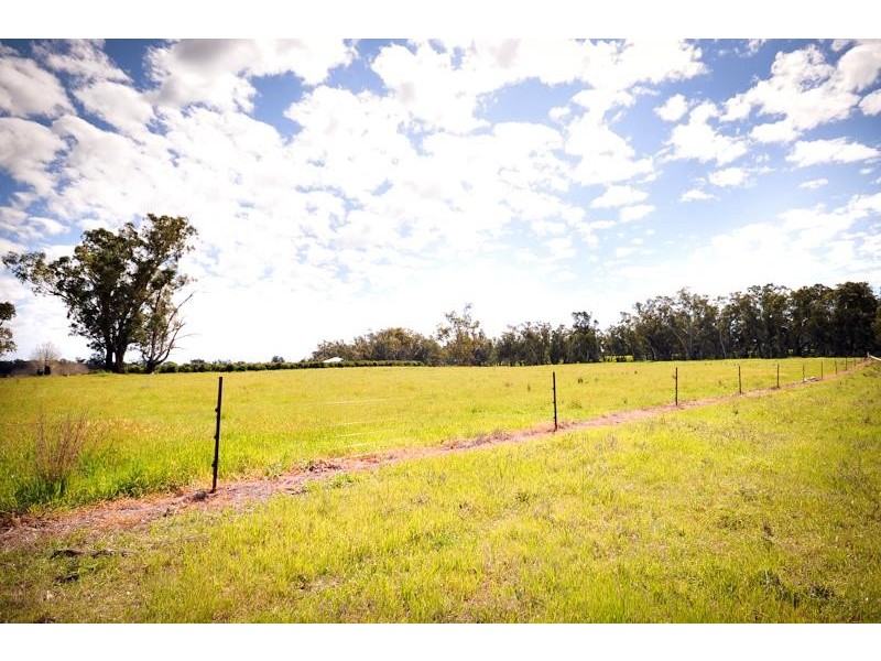 1094 Warren Rd, Narromine NSW 2821