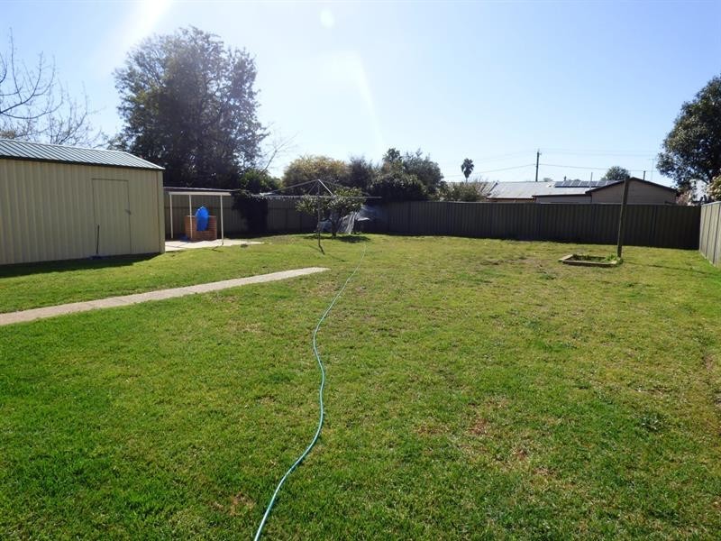 16 Crown St, Dubbo NSW 2830