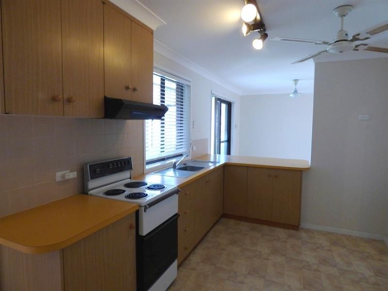 4 Balmoral Pl, Dubbo NSW 2830