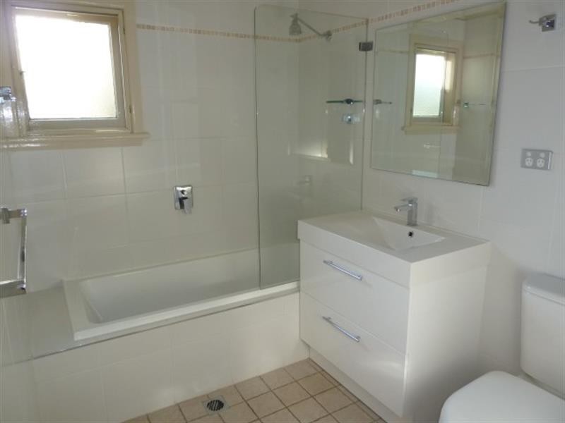 13 Bailey St, Dubbo NSW 2830