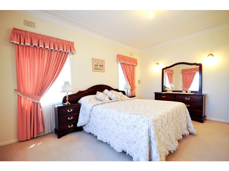 82 Dalton St, Dubbo NSW 2830