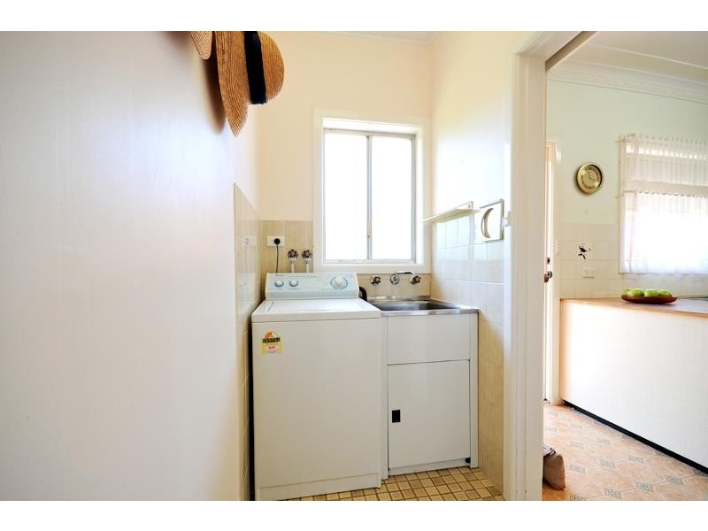 82 Dalton St, Dubbo NSW 2830