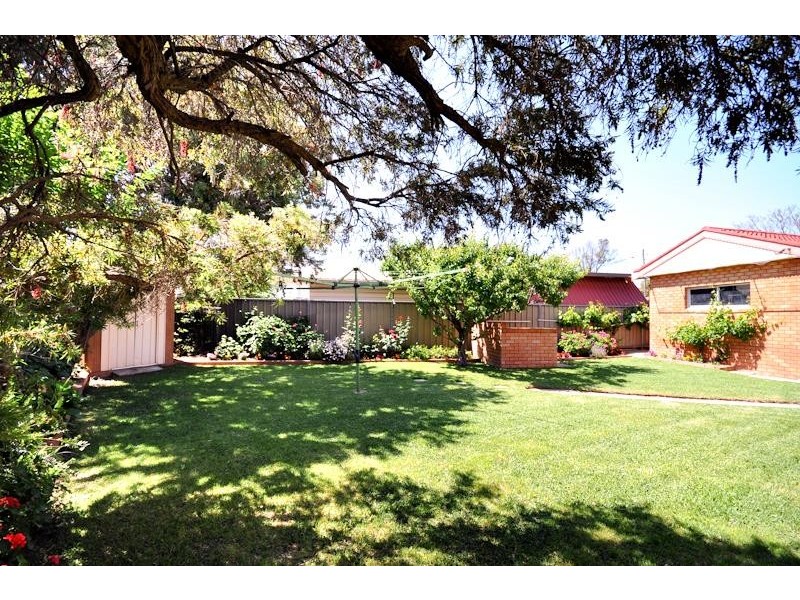 82 Dalton St, Dubbo NSW 2830