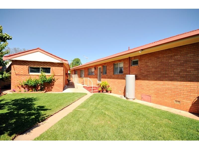 82 Dalton St, Dubbo NSW 2830