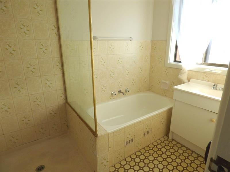 2 Page Ave, Dubbo NSW 2830