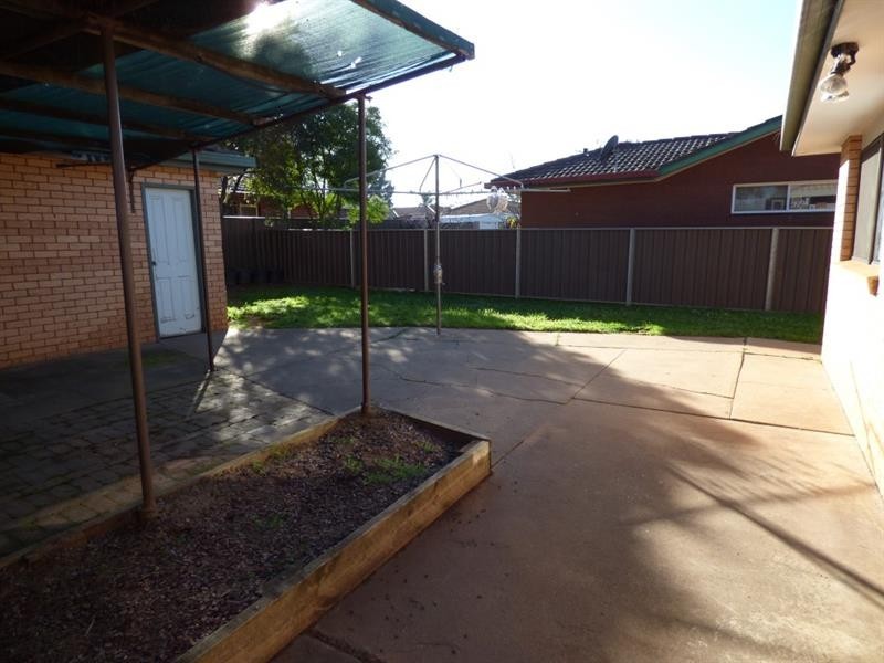 2 Page Ave, Dubbo NSW 2830