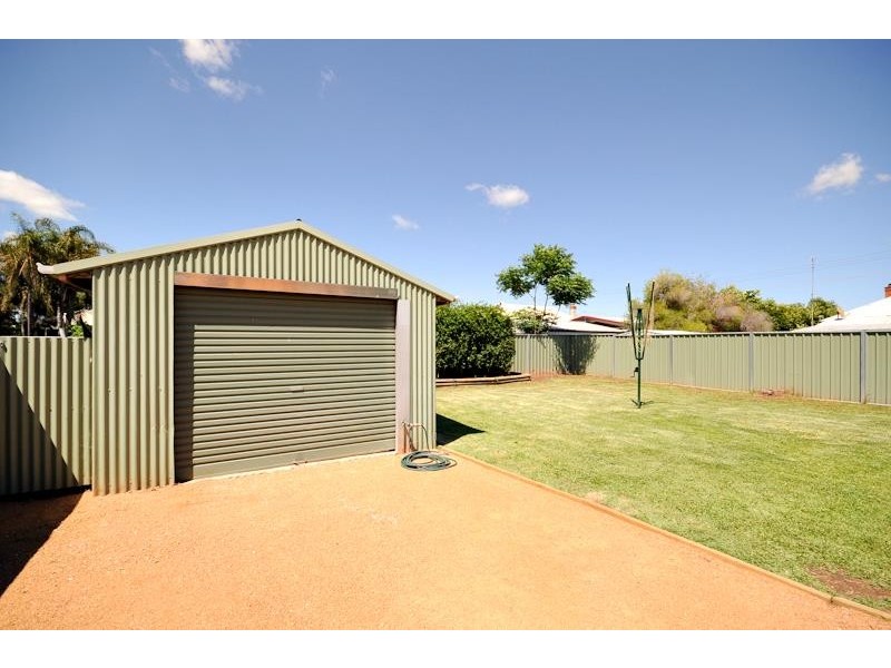 1a Quinn St, Dubbo NSW 2830