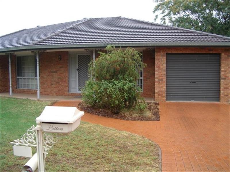 12 Macgregor St, Dubbo NSW 2830