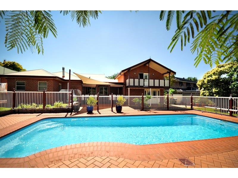 17 Langford Dr, Dubbo NSW 2830