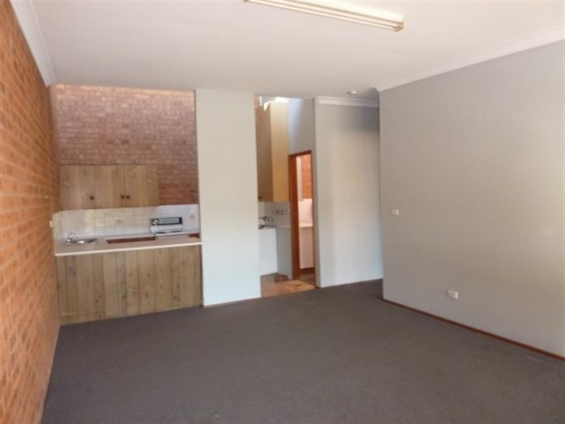 2/101 Bourke  St, Dubbo NSW 2830