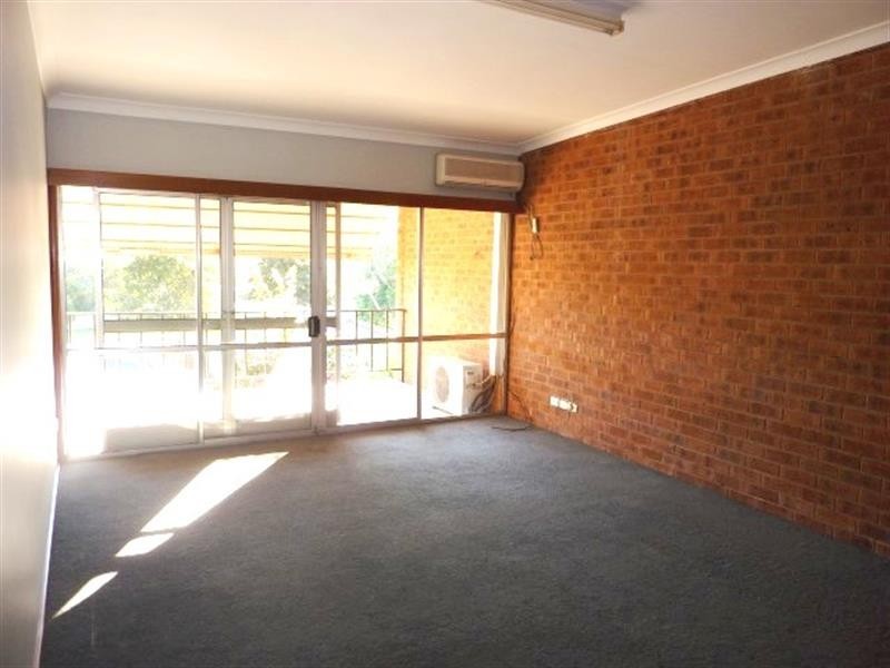 2/101 Bourke  St, Dubbo NSW 2830