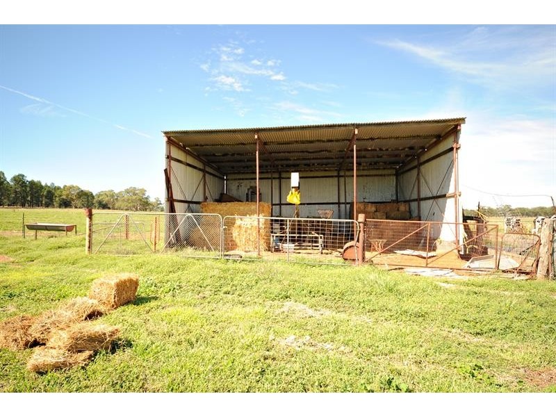 6R Benolong Rd, Dubbo NSW 2830