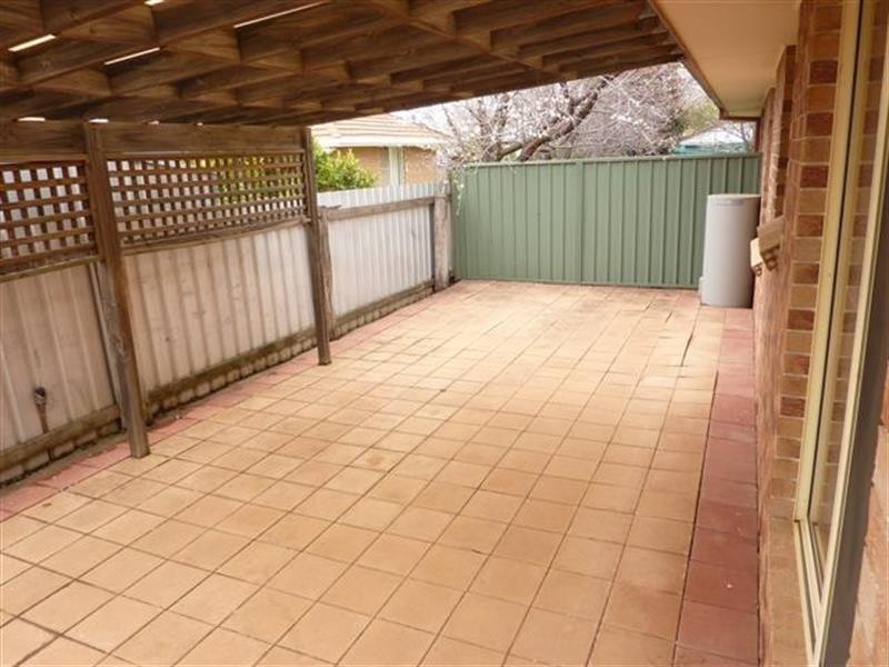2/16 Park St, Dubbo NSW 2830