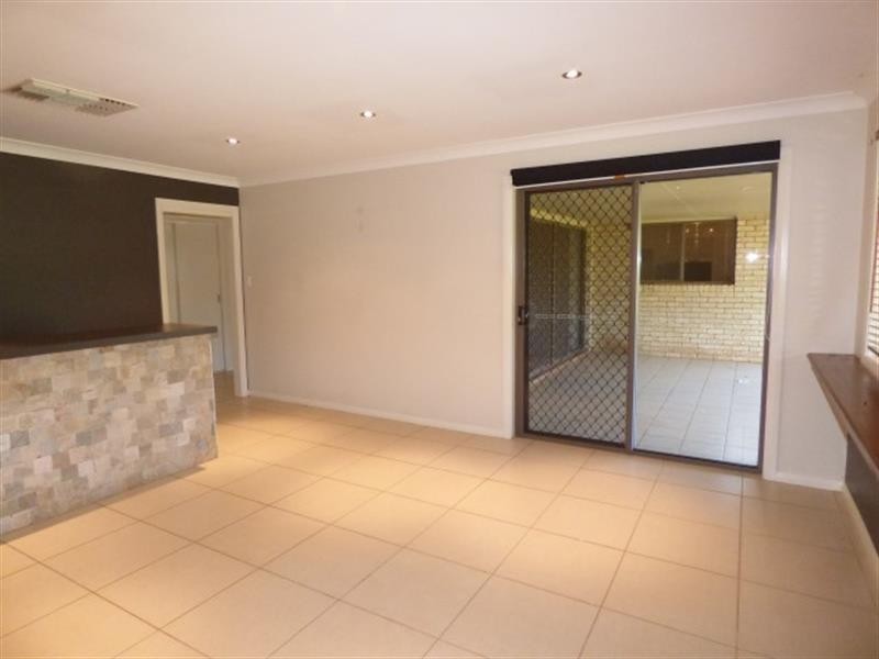 6 Old Homestead Dr, Dubbo NSW 2830
