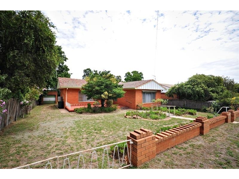 379 Fitzroy St, Dubbo NSW 2830