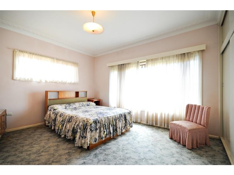 379 Fitzroy St, Dubbo NSW 2830