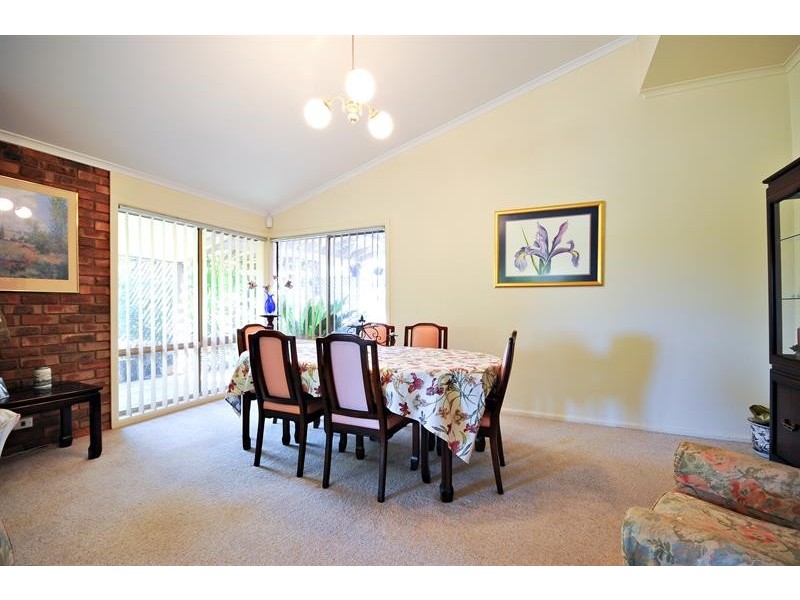 13 Pine Knoll Dr, Dubbo NSW 2830