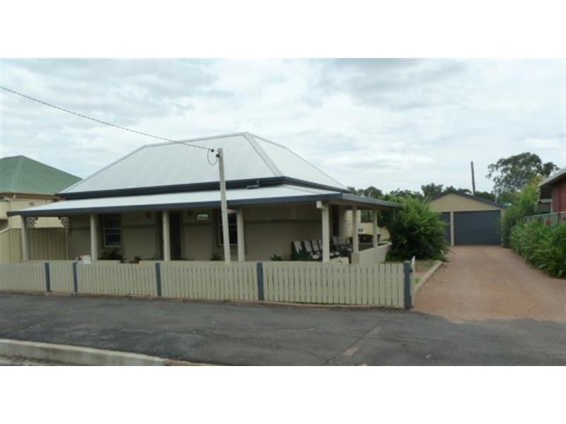 113 Bourke St, Dubbo NSW 2830