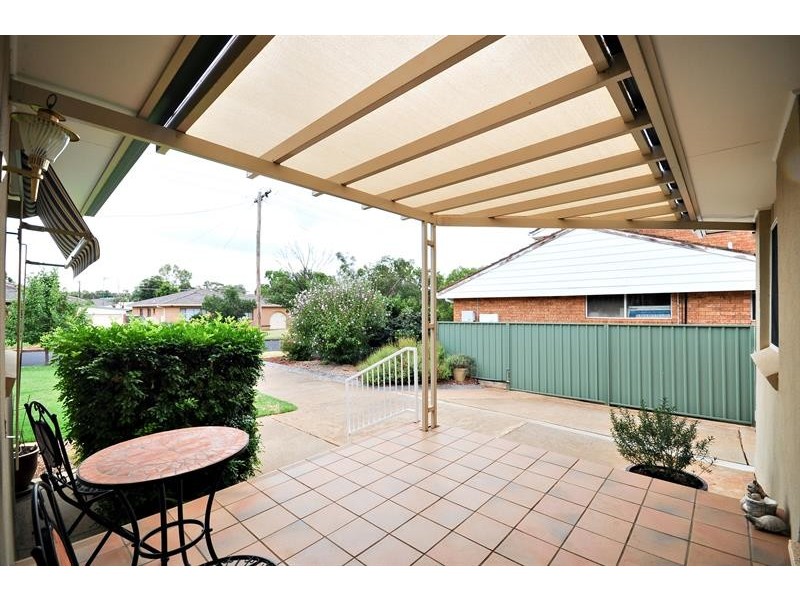 11 Emerald St, Dubbo NSW 2830