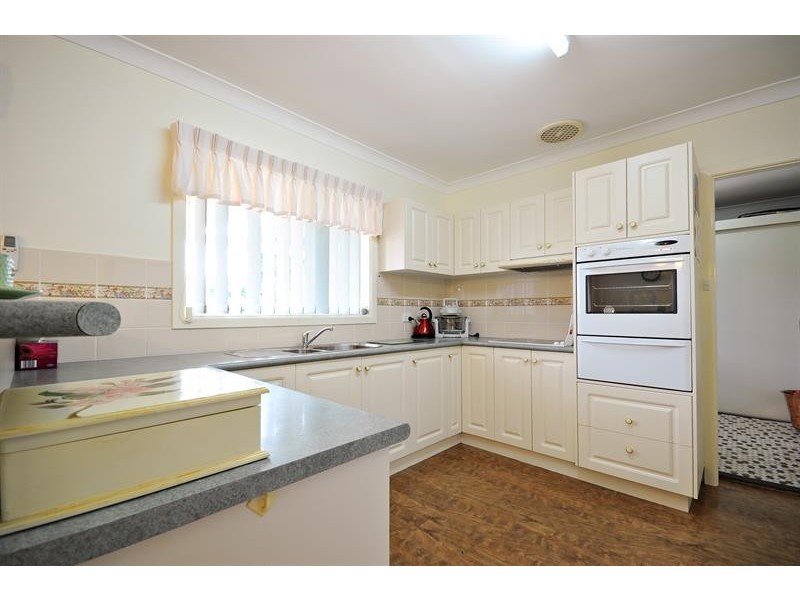 11 Emerald St, Dubbo NSW 2830