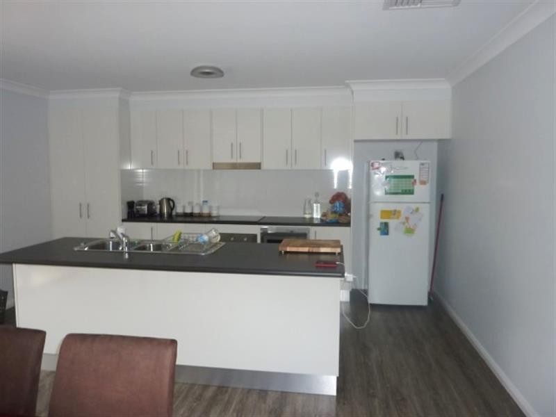 2 Catherine Dr, Dubbo NSW 2830